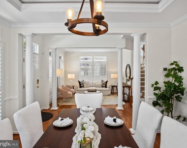 1713 Allerford Drive - Photo Thumbnail 7