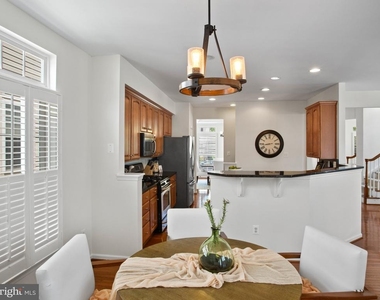1713 Allerford Drive - Photo Thumbnail 12