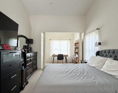 2608 Hoods Mill Court - Photo Thumbnail 4
