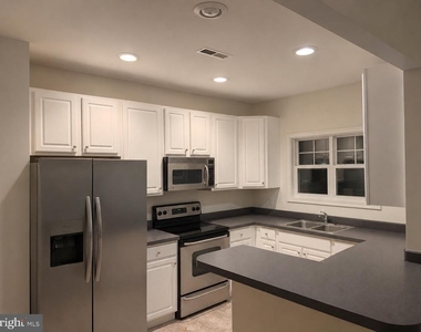 34673 Villa Circle - Photo Thumbnail 7