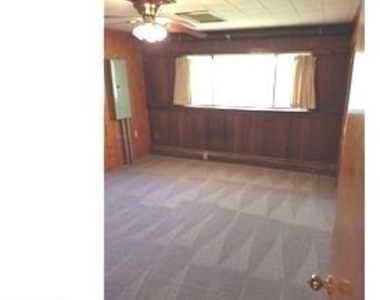 804 W 13th Street - Photo Thumbnail 7