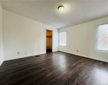 61 Lexington Lane - Photo Thumbnail 7