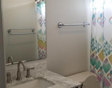 104 Bayou Court - Photo Thumbnail 5