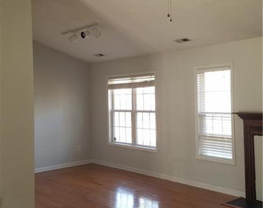 104 Bayou Court - Photo Thumbnail 26