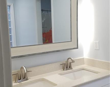 104 Bayou Court - Photo Thumbnail 12
