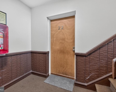1001 White Oak Road - Photo Thumbnail 4