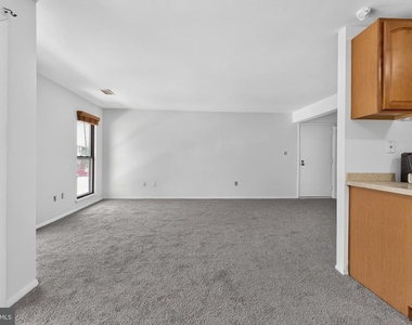 1001 White Oak Road - Photo Thumbnail 8