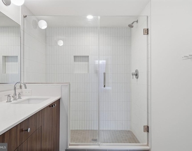 826 Upshur Street Nw - Photo Thumbnail 12
