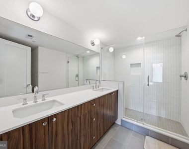 826 Upshur Street Nw - Photo Thumbnail 5