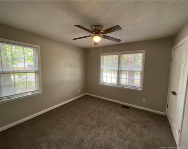 1365 Greenock Avenue - Photo Thumbnail 14