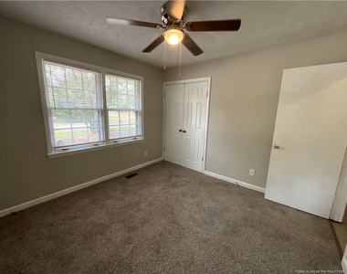 1365 Greenock Avenue - Photo Thumbnail 16