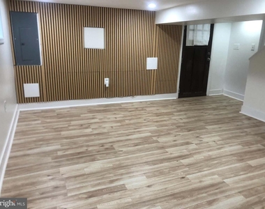 5715 Clay Street Ne - Photo Thumbnail 15