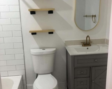 5715 Clay Street Ne - Photo Thumbnail 22