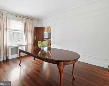 1026 16th Street Nw - Photo Thumbnail 17