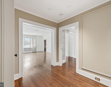 1026 16th Street Nw - Photo Thumbnail 8
