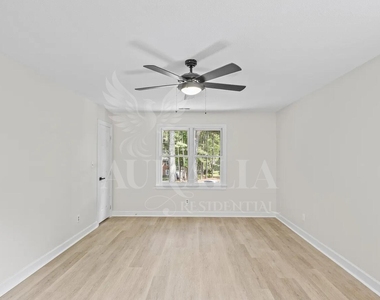 623 Elmwood Court - Photo Thumbnail 25