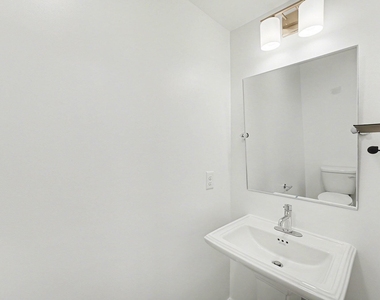 615 Daniels Street - Photo Thumbnail 12