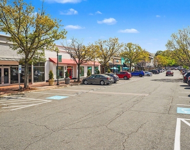 615 Daniels Street - Photo Thumbnail 20