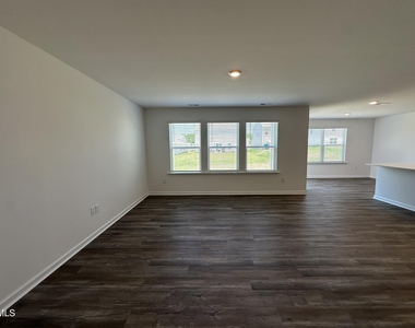 250 Bay Laurel Drive - Photo Thumbnail 5
