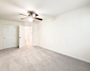 3021 Barrymore Street - Photo Thumbnail 15
