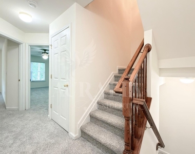 3021 Barrymore Street - Photo Thumbnail 11