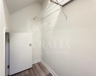 3021 Barrymore Street - Photo Thumbnail 10