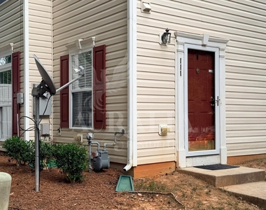 3021 Barrymore Street - Photo Thumbnail 2