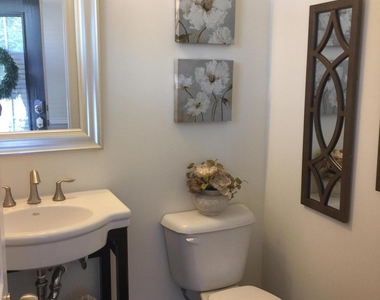 637 Briarcliff Street - Photo Thumbnail 3