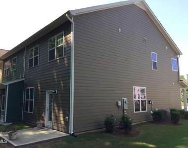 637 Briarcliff Street - Photo Thumbnail 18