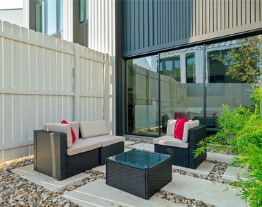 7505 Wynne Ln - Photo Thumbnail 18