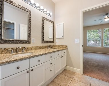 11619 Sonoma Dr - Photo Thumbnail 29
