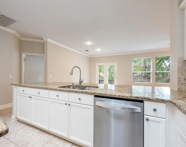 11619 Sonoma Dr - Photo Thumbnail 17