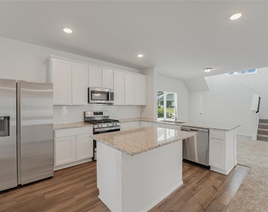 133 Everglades Dr - Photo Thumbnail 8