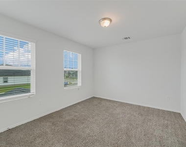 133 Everglades Dr - Photo Thumbnail 18