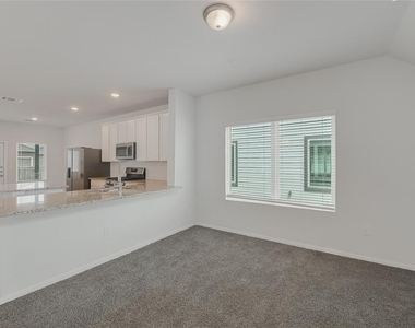 133 Everglades Dr - Photo Thumbnail 7