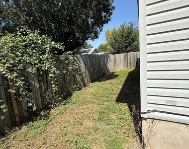 4423 Magin Meadow Dr - Photo Thumbnail 9
