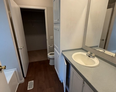 4423 Magin Meadow Dr - Photo Thumbnail 7
