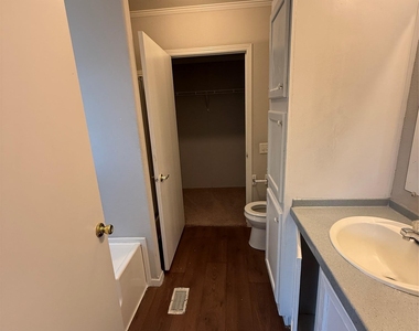 4423 Magin Meadow Dr - Photo Thumbnail 12