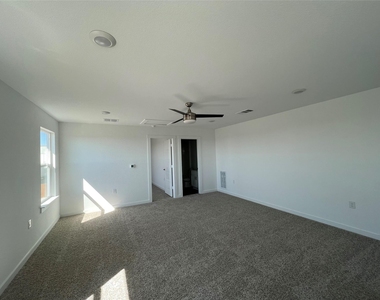 13820 Lubeck Dr - Photo Thumbnail 12