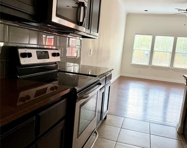398 Mesa Dr - Photo Thumbnail 6