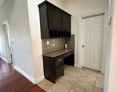 398 Mesa Dr - Photo Thumbnail 11