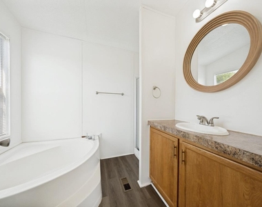 4654 Old Howard Rd - Photo Thumbnail 15
