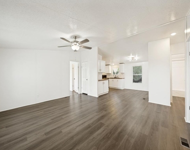 4654 Old Howard Rd - Photo Thumbnail 3