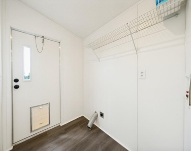 4654 Old Howard Rd - Photo Thumbnail 11