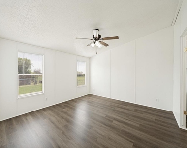 4654 Old Howard Rd - Photo Thumbnail 12