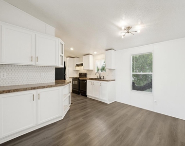 4654 Old Howard Rd - Photo Thumbnail 6