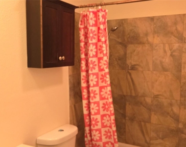 8811 Dawnridge Cir - Photo Thumbnail 7