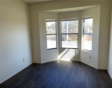 2415 W Slaughter Ln - Photo Thumbnail 19
