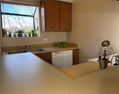 2415 W Slaughter Ln - Photo Thumbnail 3