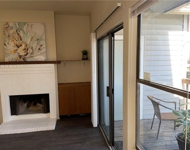 2415 W Slaughter Ln - Photo Thumbnail 24